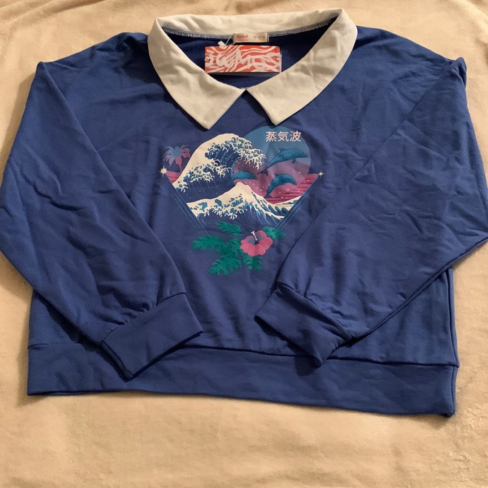 Never worn collard ROMWE shirt, size: medium/6.